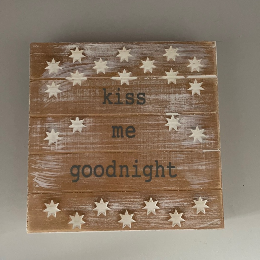 Kiss me goodnight wall or shelf plaque wood